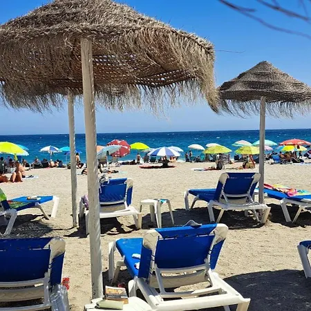 Villa 2 Bed - Sleeps 5 - Private Pool & Garden *