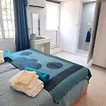 Villa 2 Bed - Sleeps 5 - Private Pool & Garden *